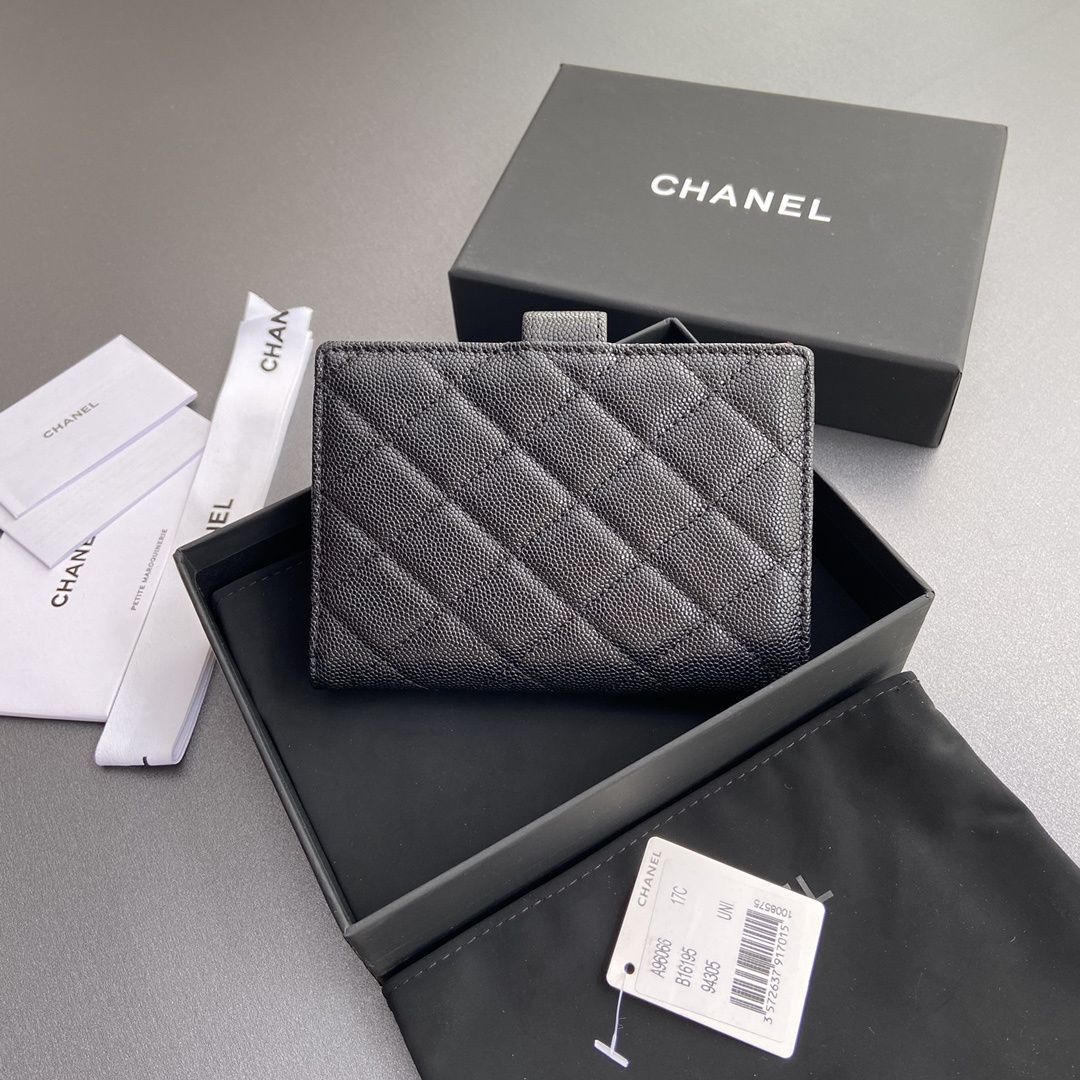 高仿Chanel*24K系列AP3824護照夾魚子醬黑色銀扣免檢版