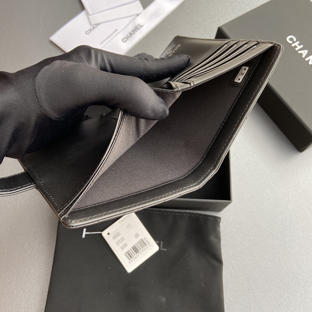 Chanel 香奈兒 Leather Goods