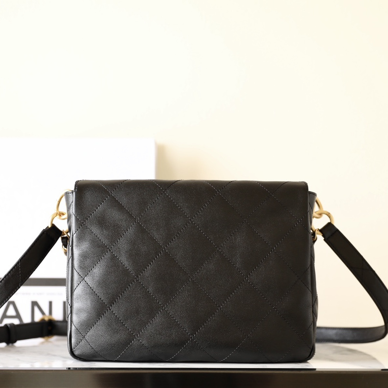 Chanel 香奈兒 Leather Goods