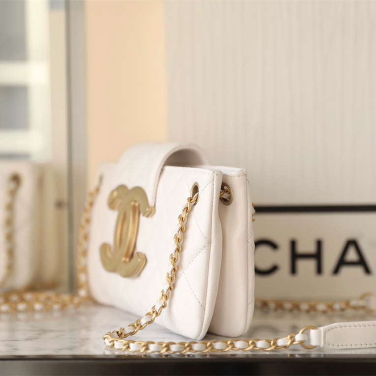 Chanel 香奈兒 Leather Goods