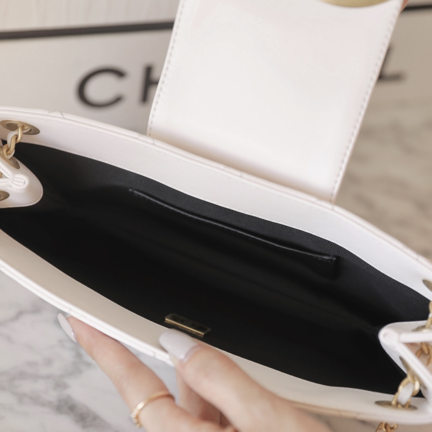 Chanel 香奈兒 Leather Goods