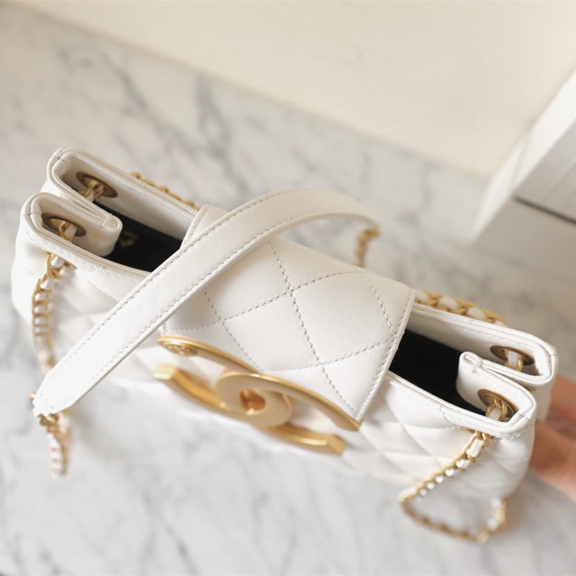 Chanel 香奈兒 Leather Goods