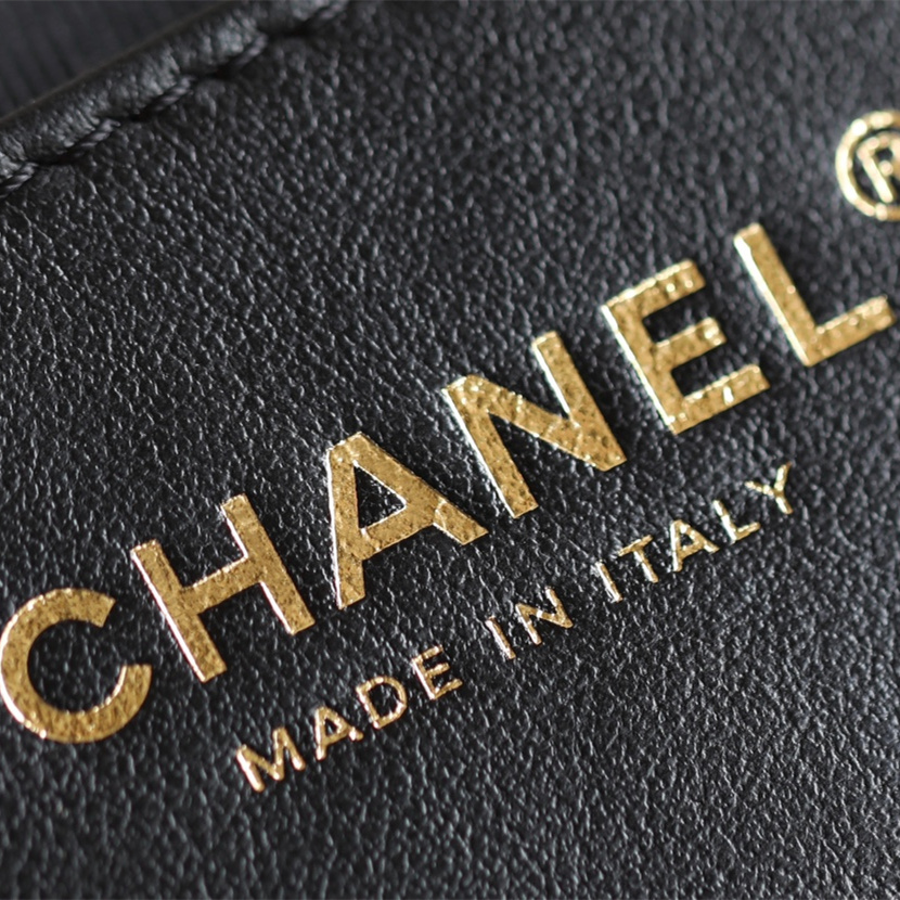 Chanel 香奈兒 Leather Goods