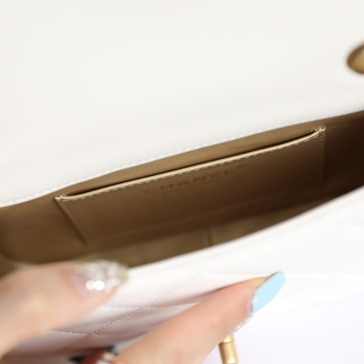 Chanel 香奈兒 Leather Goods