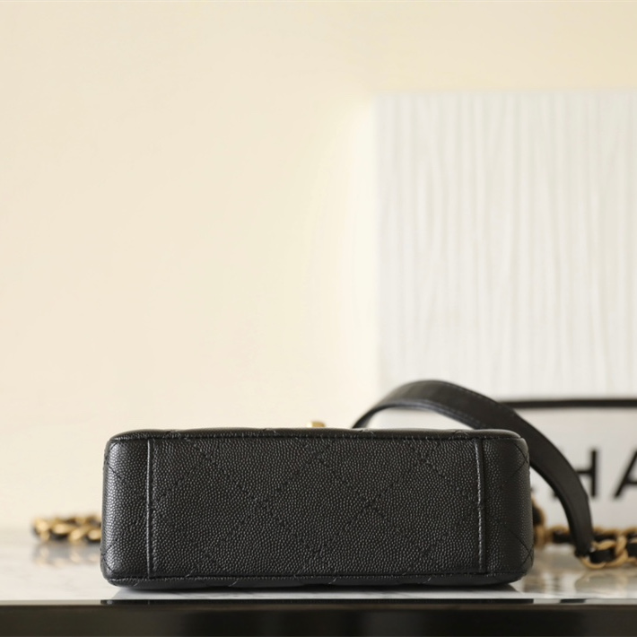 Chanel 香奈兒 Leather Goods