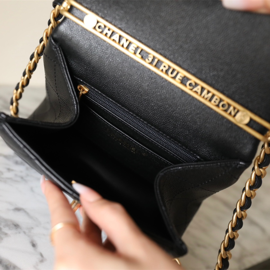 Chanel 香奈兒 Leather Goods