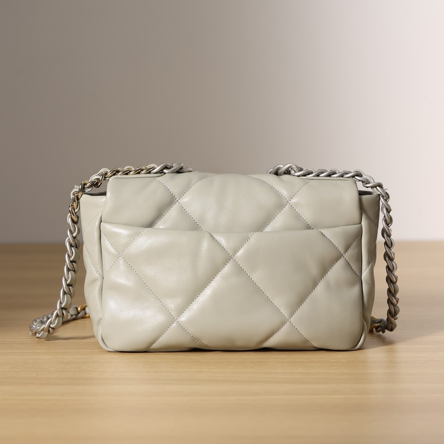 Chanel 香奈兒 Leather Goods