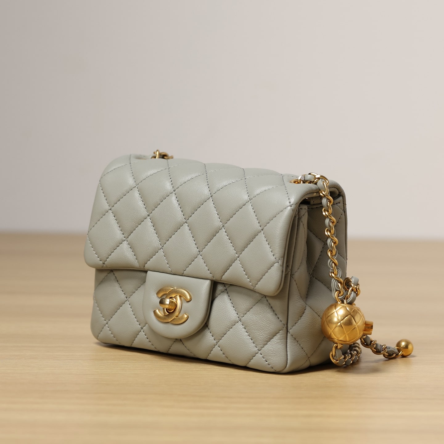 Chanel 香奈兒 Leather Goods