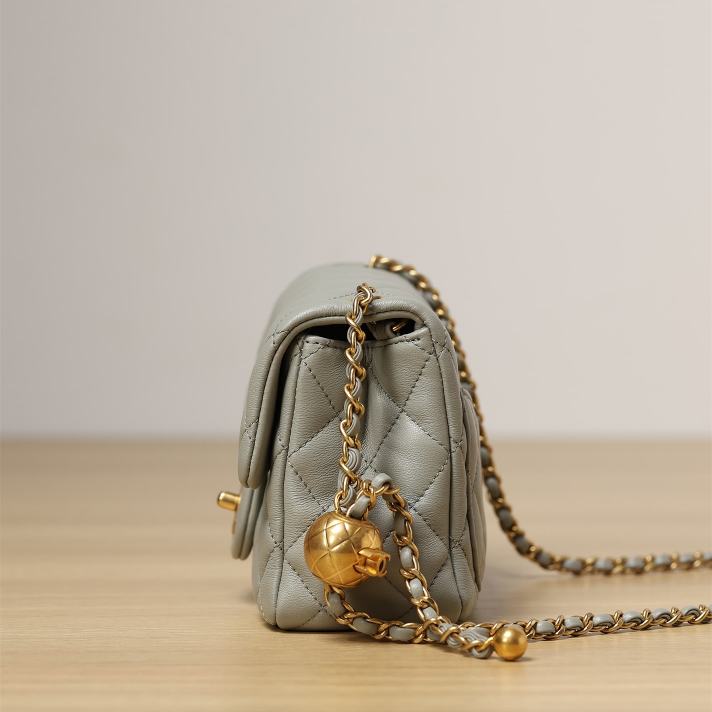 Chanel 香奈兒 Leather Goods