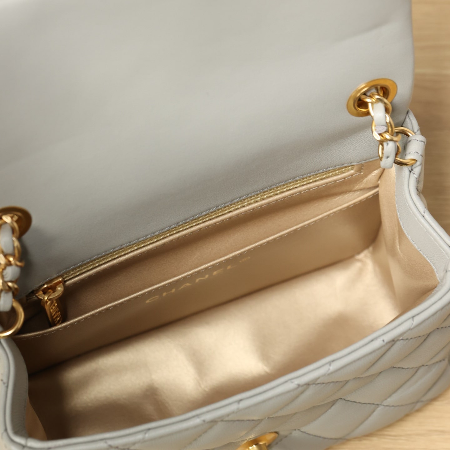 Chanel 香奈兒 Leather Goods