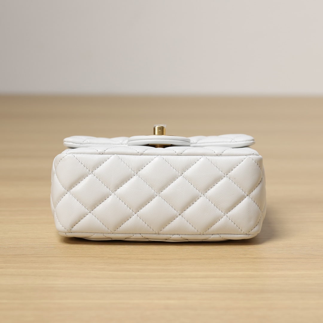 高仿Chanel*CF系列方胖子金球包白色XS免檢版
