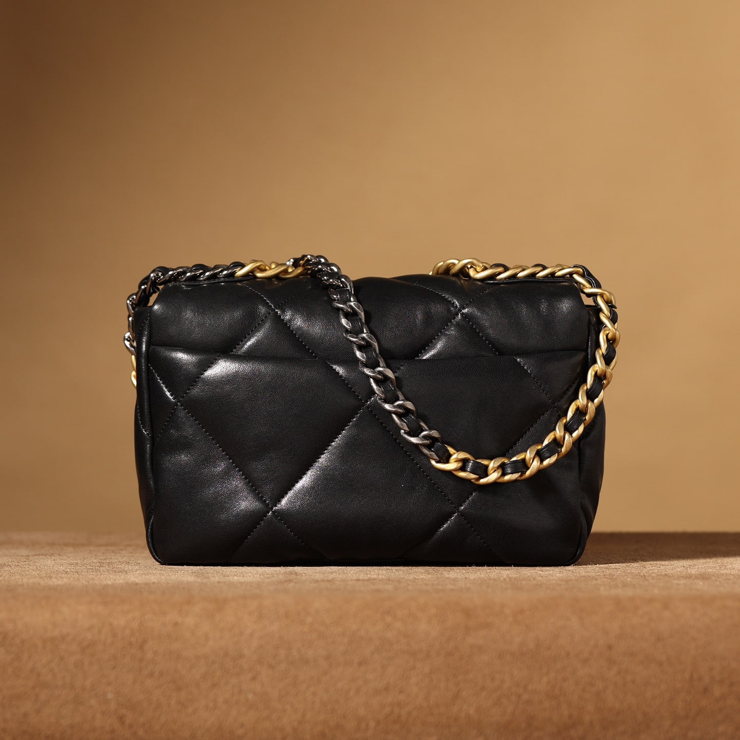 Chanel 香奈兒 Leather Goods