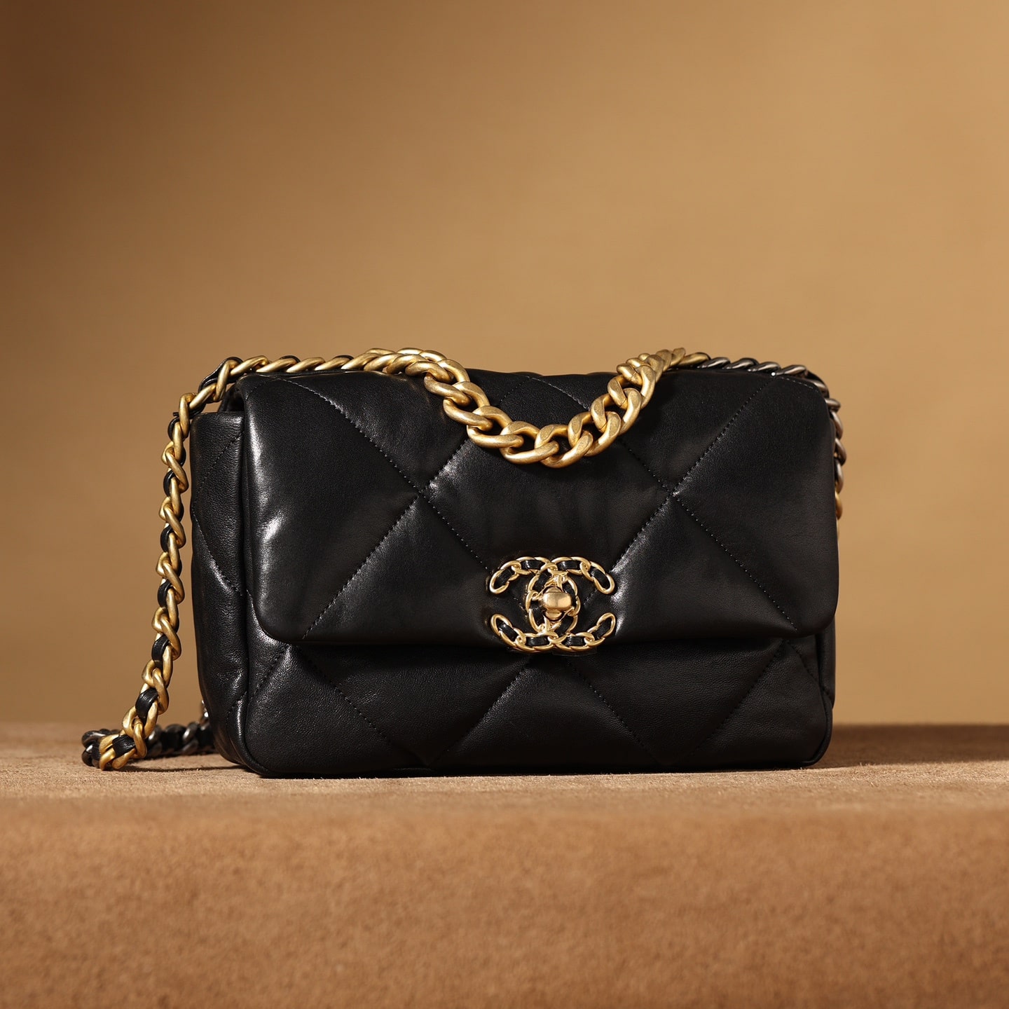 Chanel 香奈兒 Leather Goods
