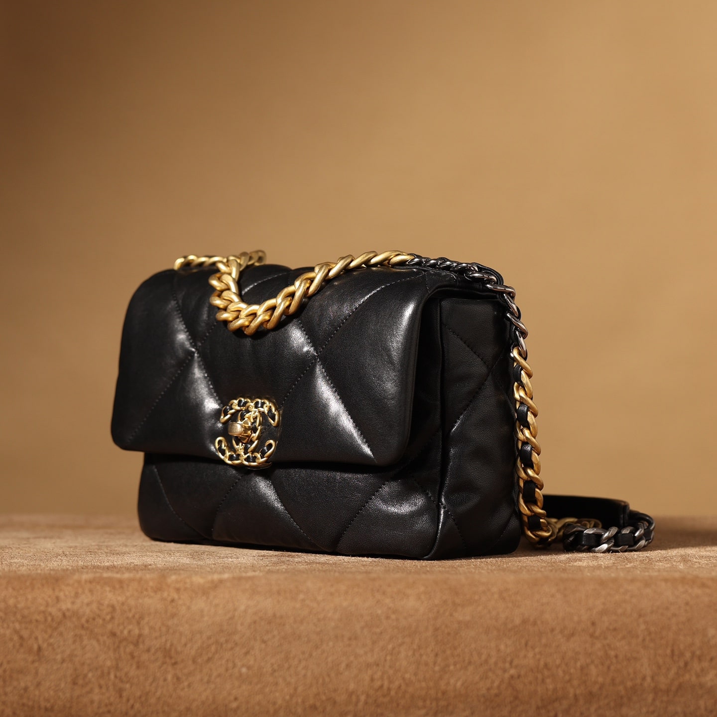 Chanel 香奈兒 Leather Goods