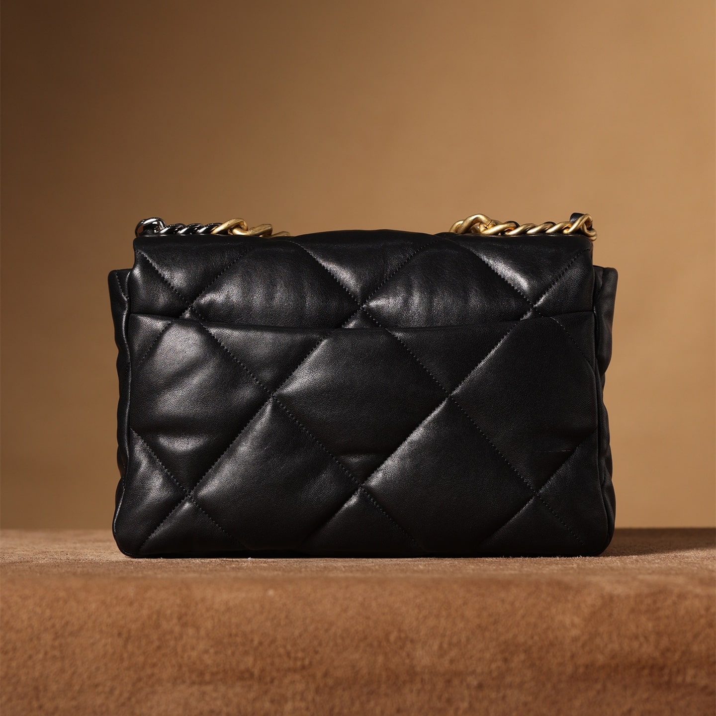 Chanel 香奈兒 Leather Goods
