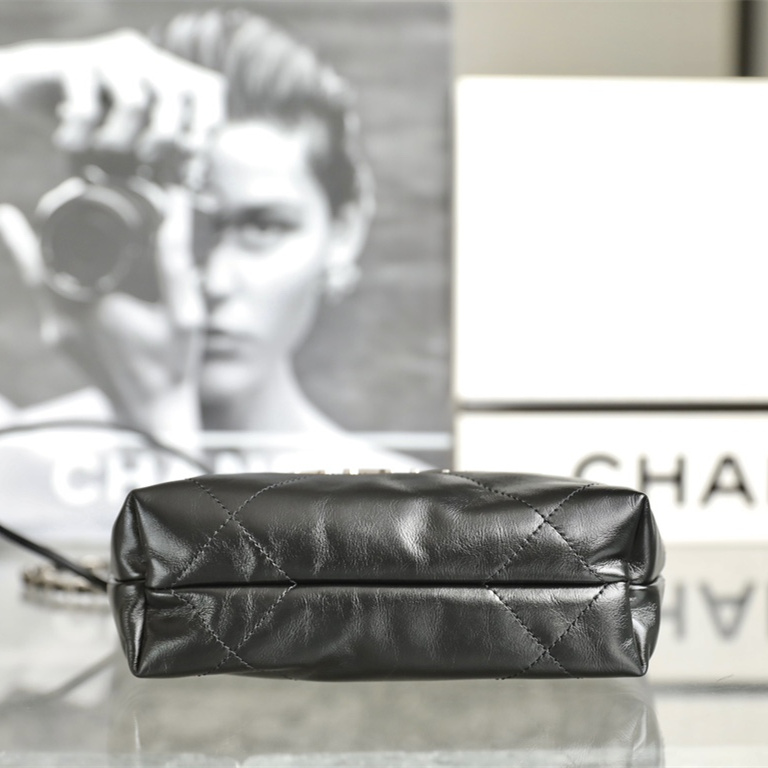 Chanel 香奈兒 Leather Goods