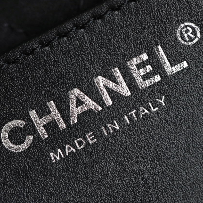 Chanel 香奈兒 Leather Goods