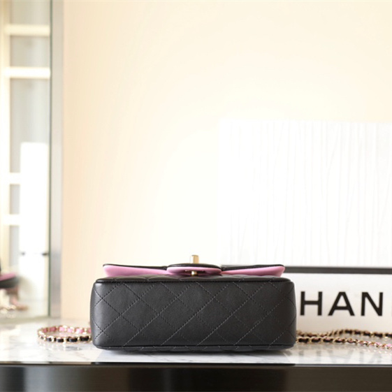 Chanel 香奈兒 Leather Goods