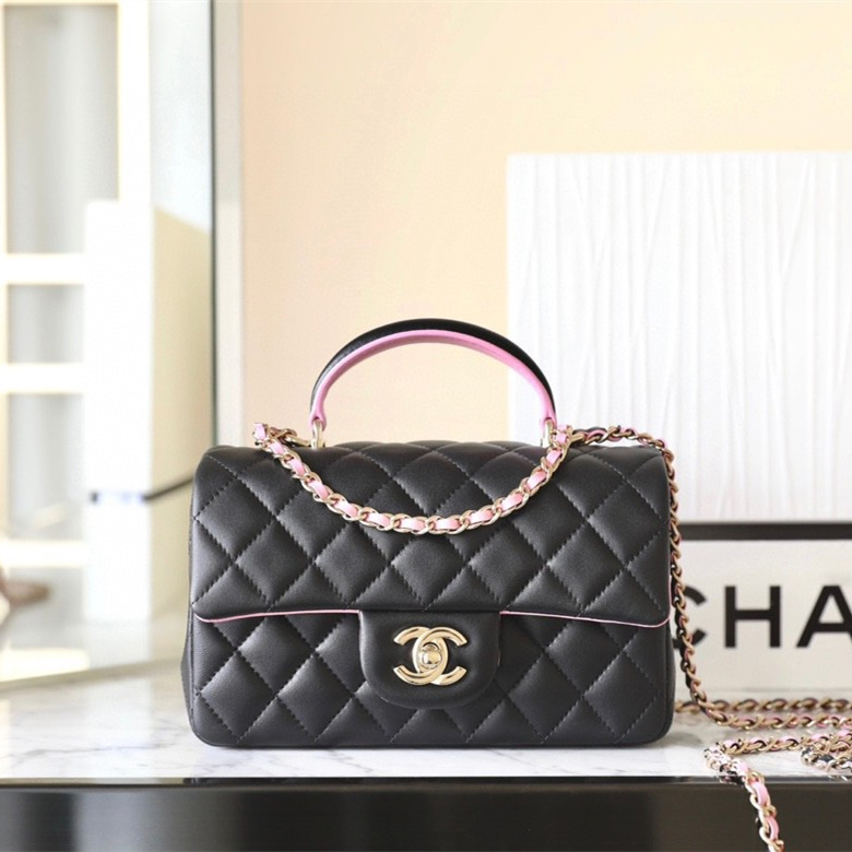Chanel 香奈兒 Leather Goods