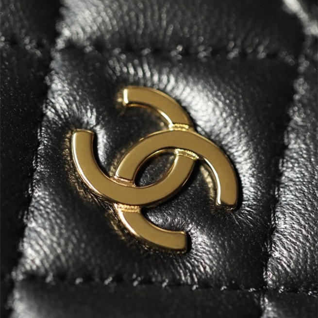 Chanel 香奈兒 Leather Goods