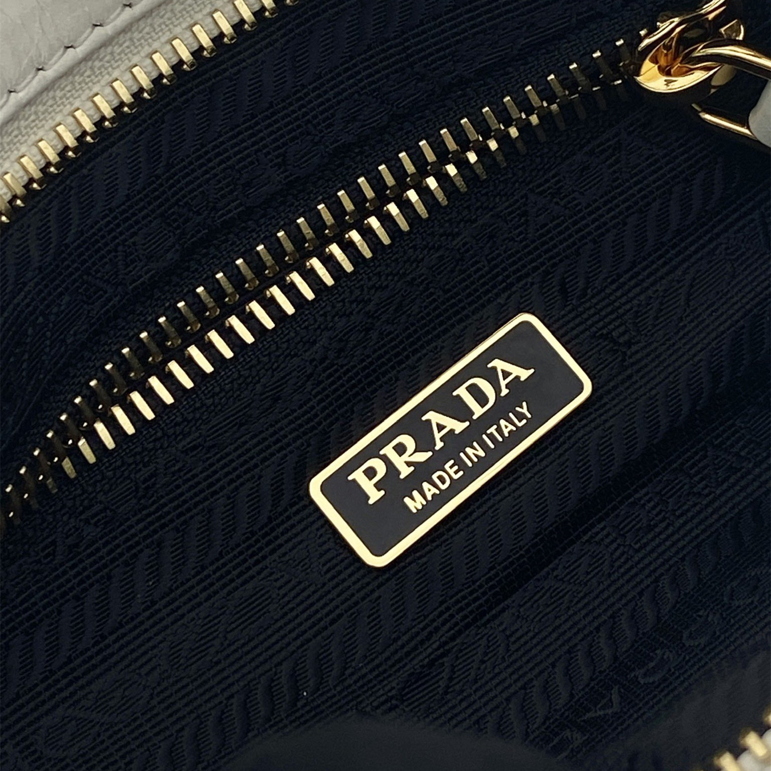 Prada 普拉達 Leather Goods
