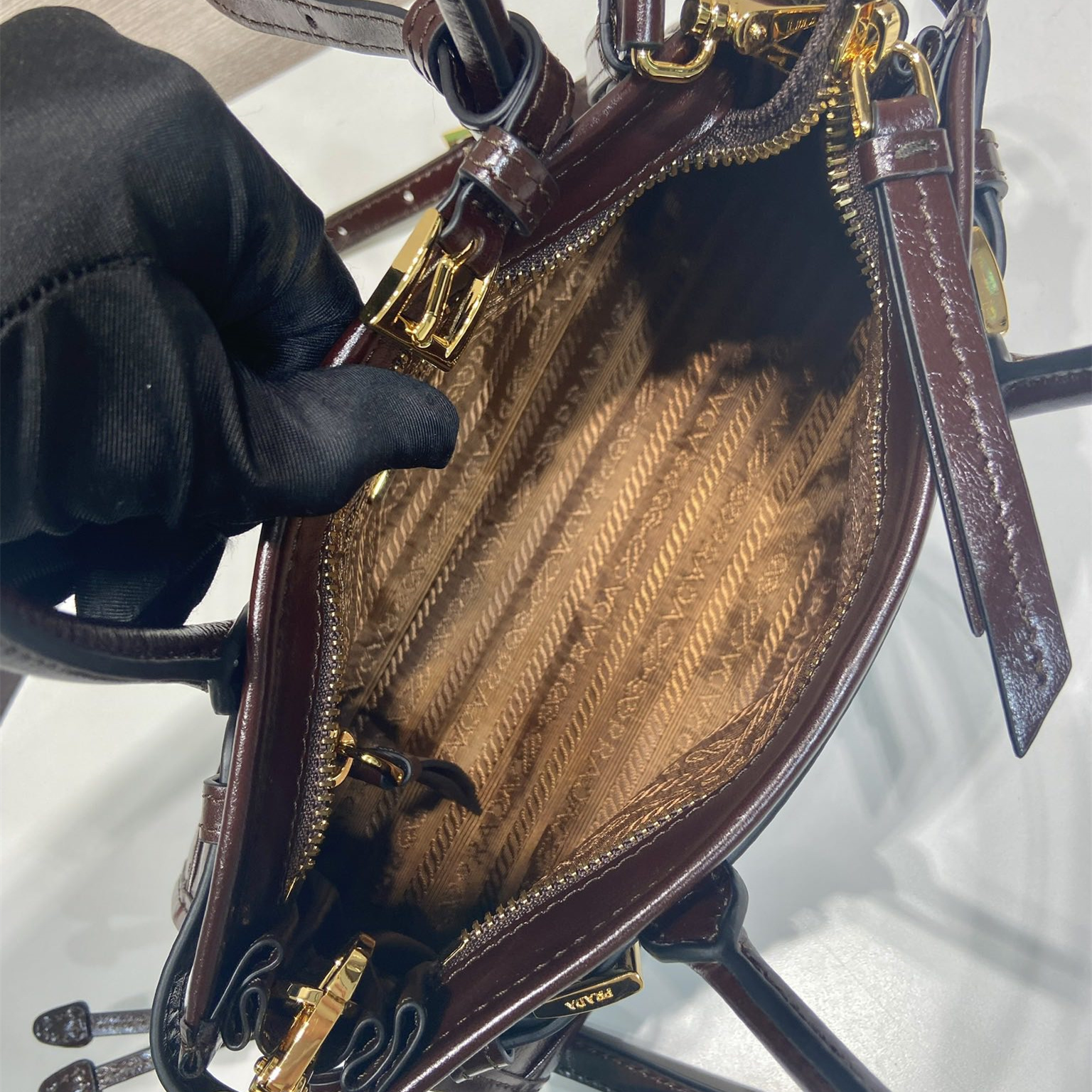 Prada 普拉達 Leather Goods