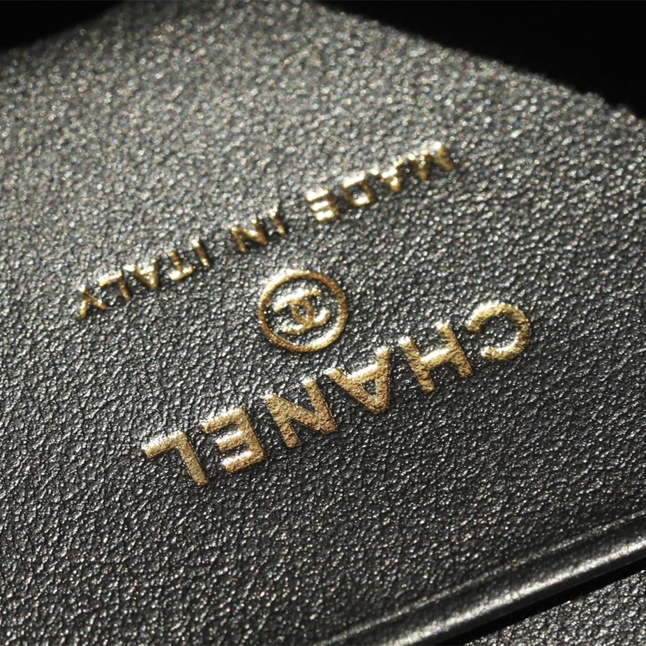 Chanel 香奈兒 Leather Goods