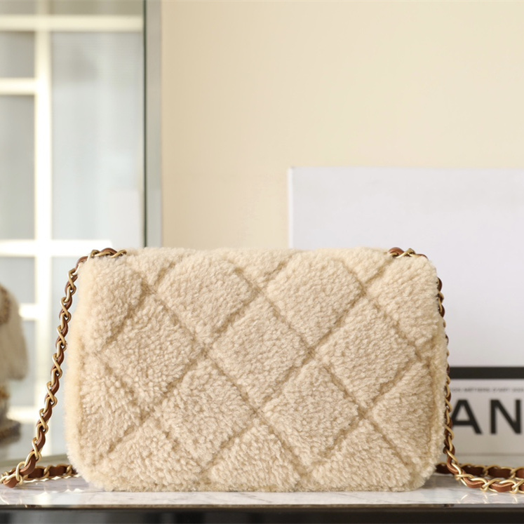 Chanel 香奈兒 Leather Goods