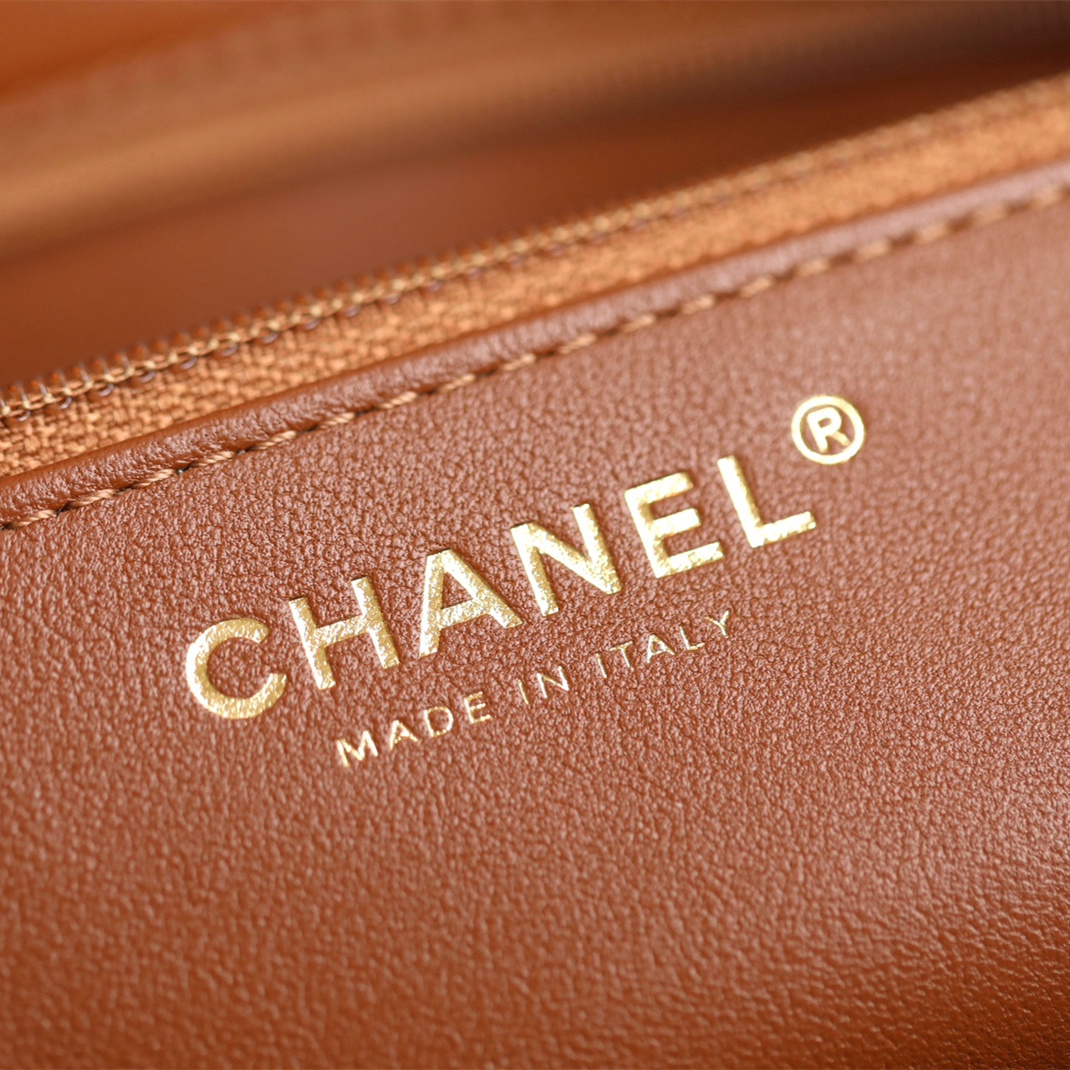 Chanel 香奈兒 Leather Goods