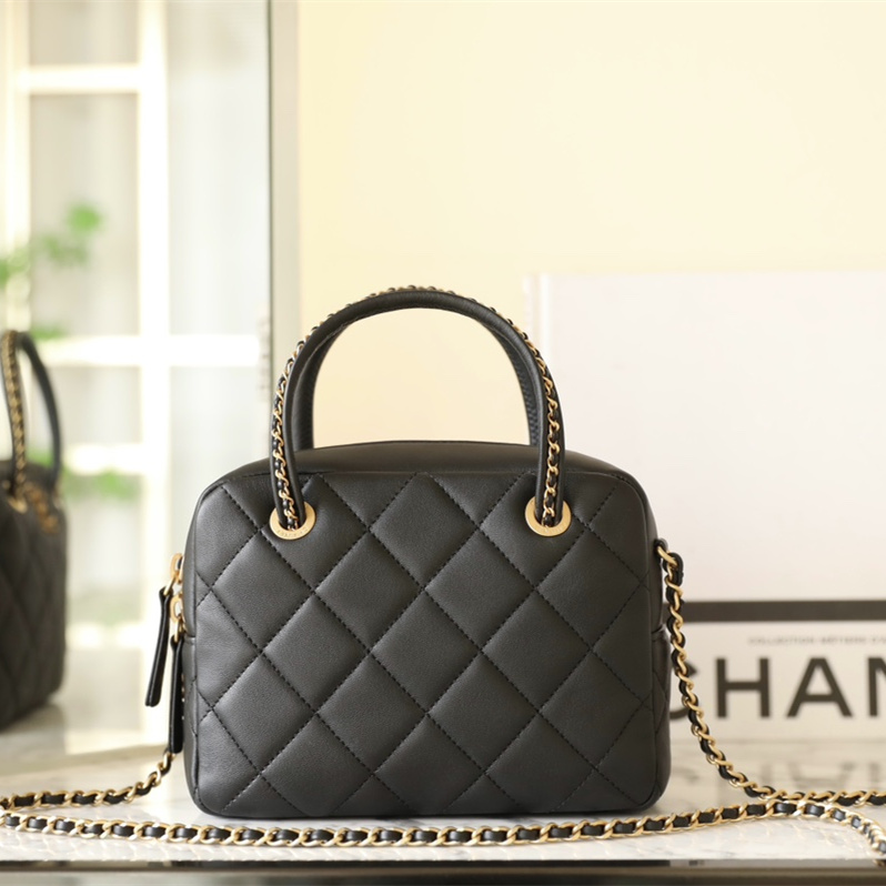 Chanel 香奈兒 Leather Goods