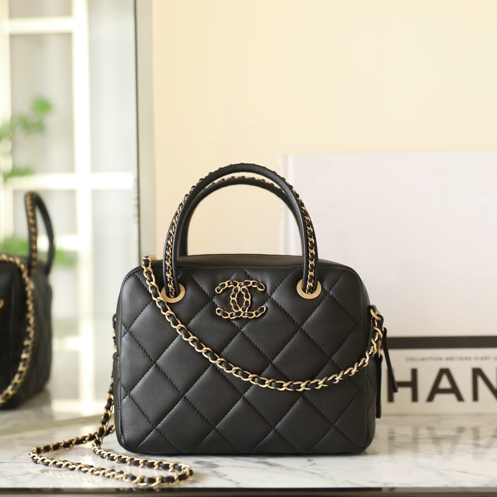 Chanel 香奈兒 Leather Goods