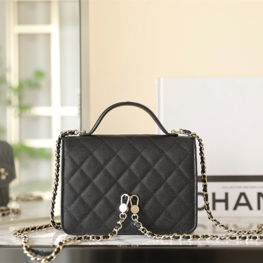 Chanel 香奈兒 Leather Goods