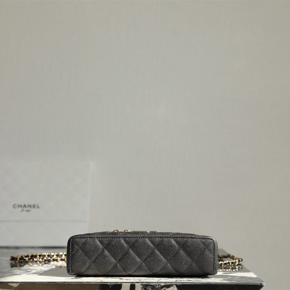 Chanel 香奈兒 Leather Goods