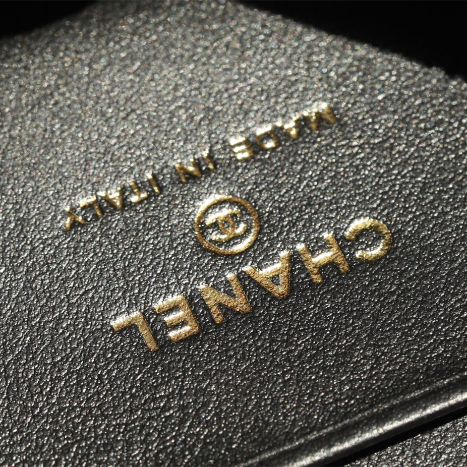 Chanel 香奈兒 Leather Goods