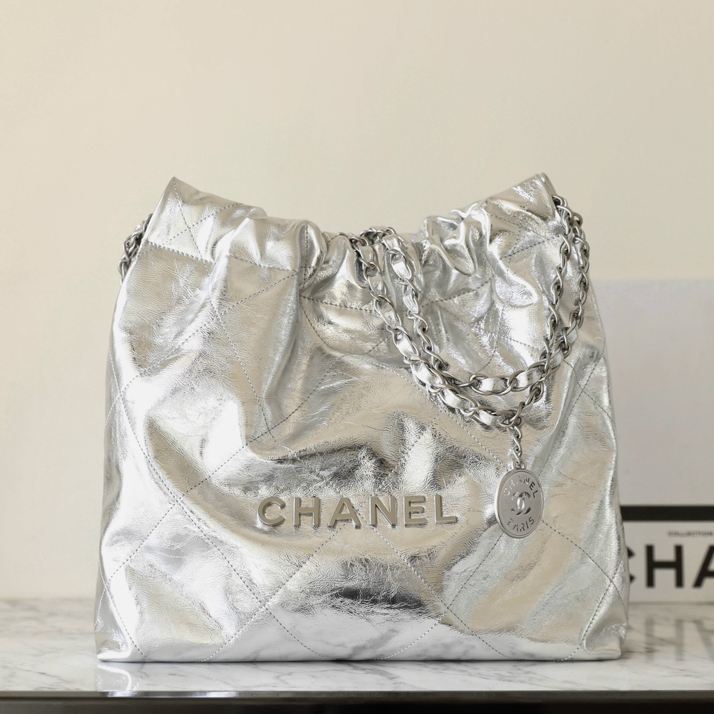 Chanel 香奈兒 Leather Goods