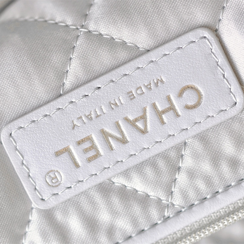 Chanel 香奈兒 Leather Goods