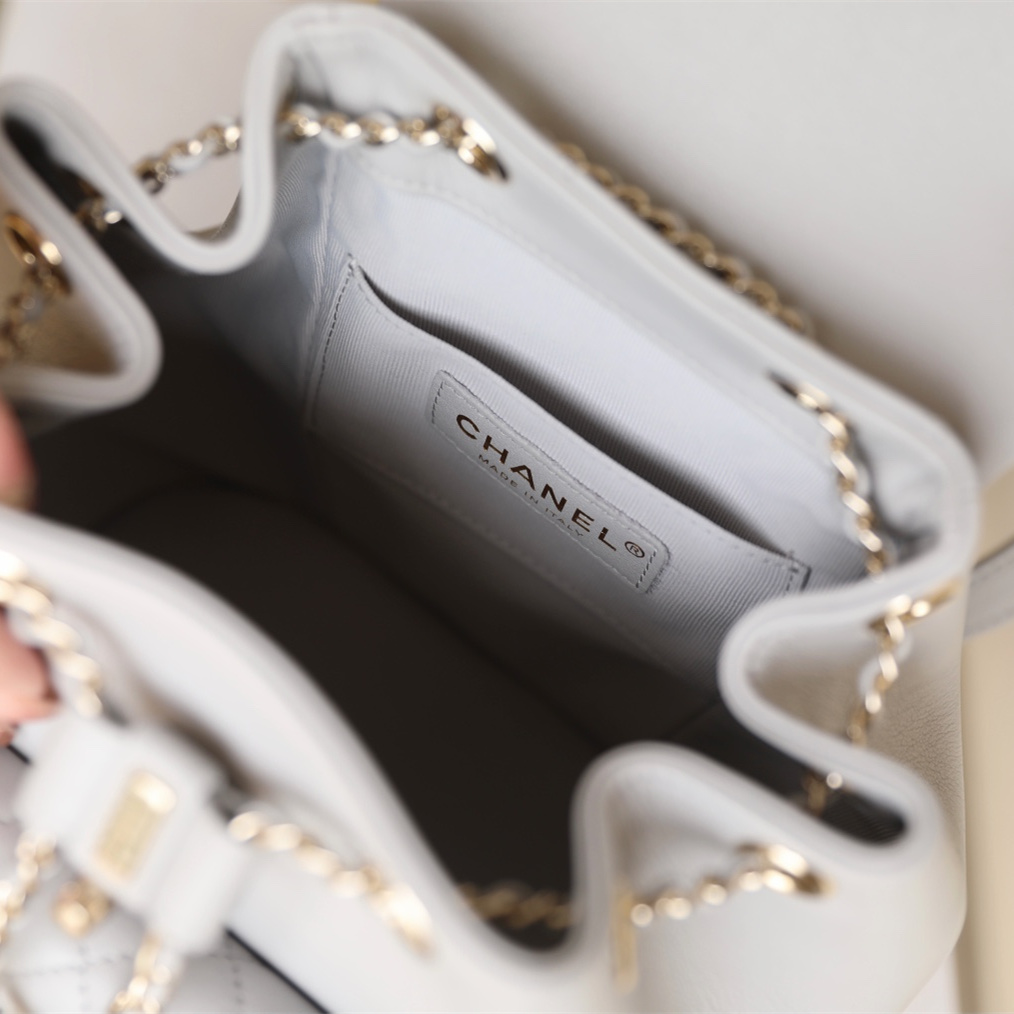 Chanel 香奈兒 Leather Goods