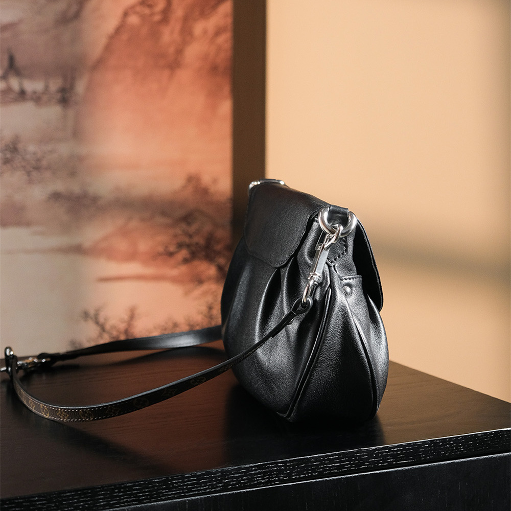 Louis Vuitton 路易威登 Leather Goods