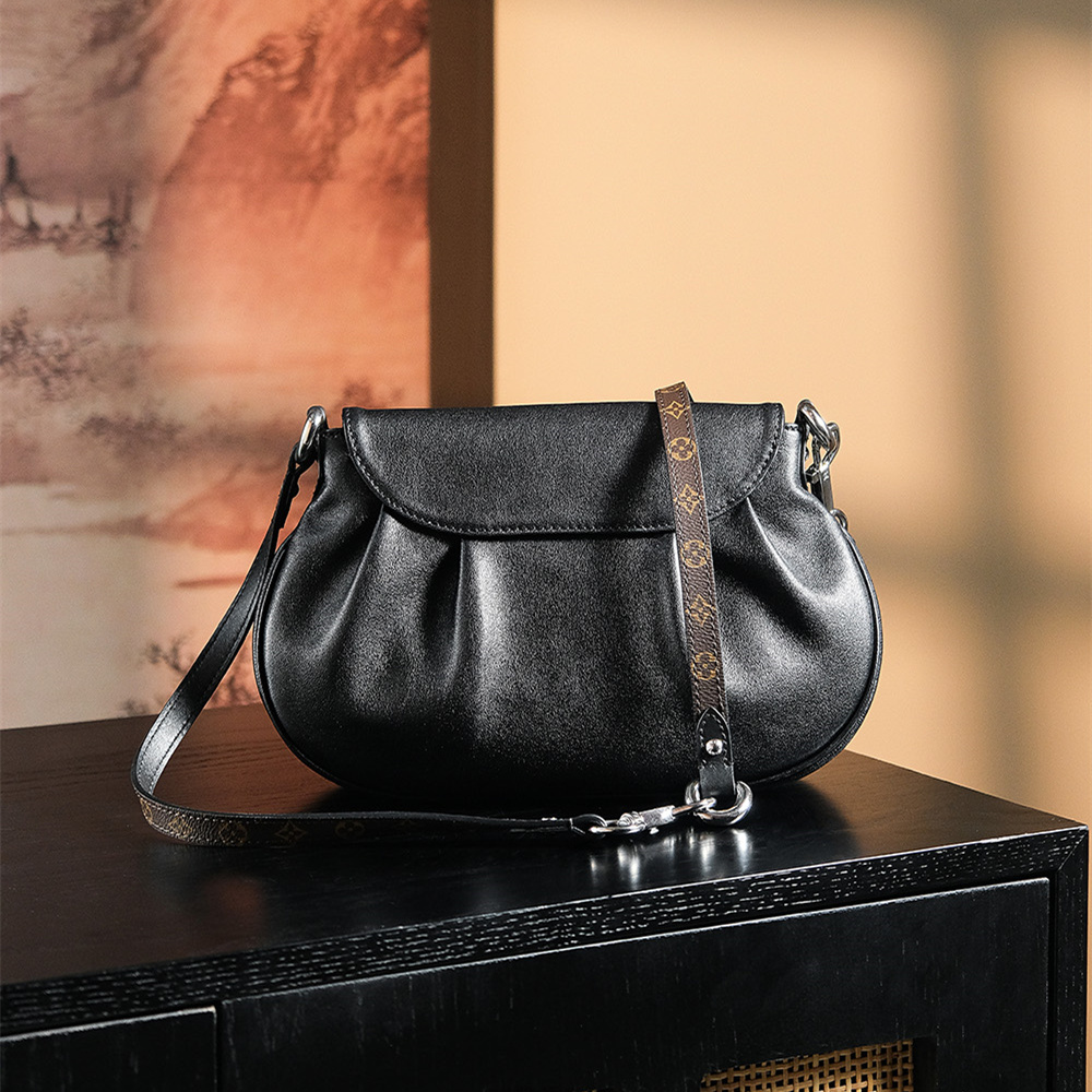Louis Vuitton 路易威登 Leather Goods