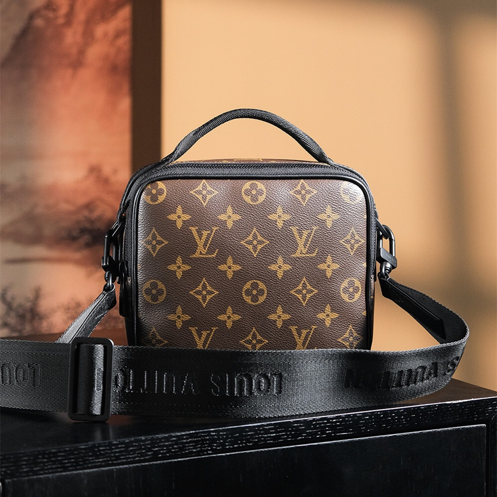 Louis Vuitton 路易威登 Leather Goods