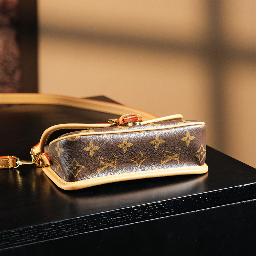 Louis Vuitton 路易威登 Leather Goods