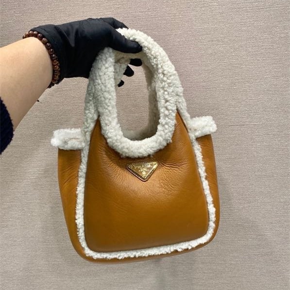 Prada 普拉達 Leather Goods