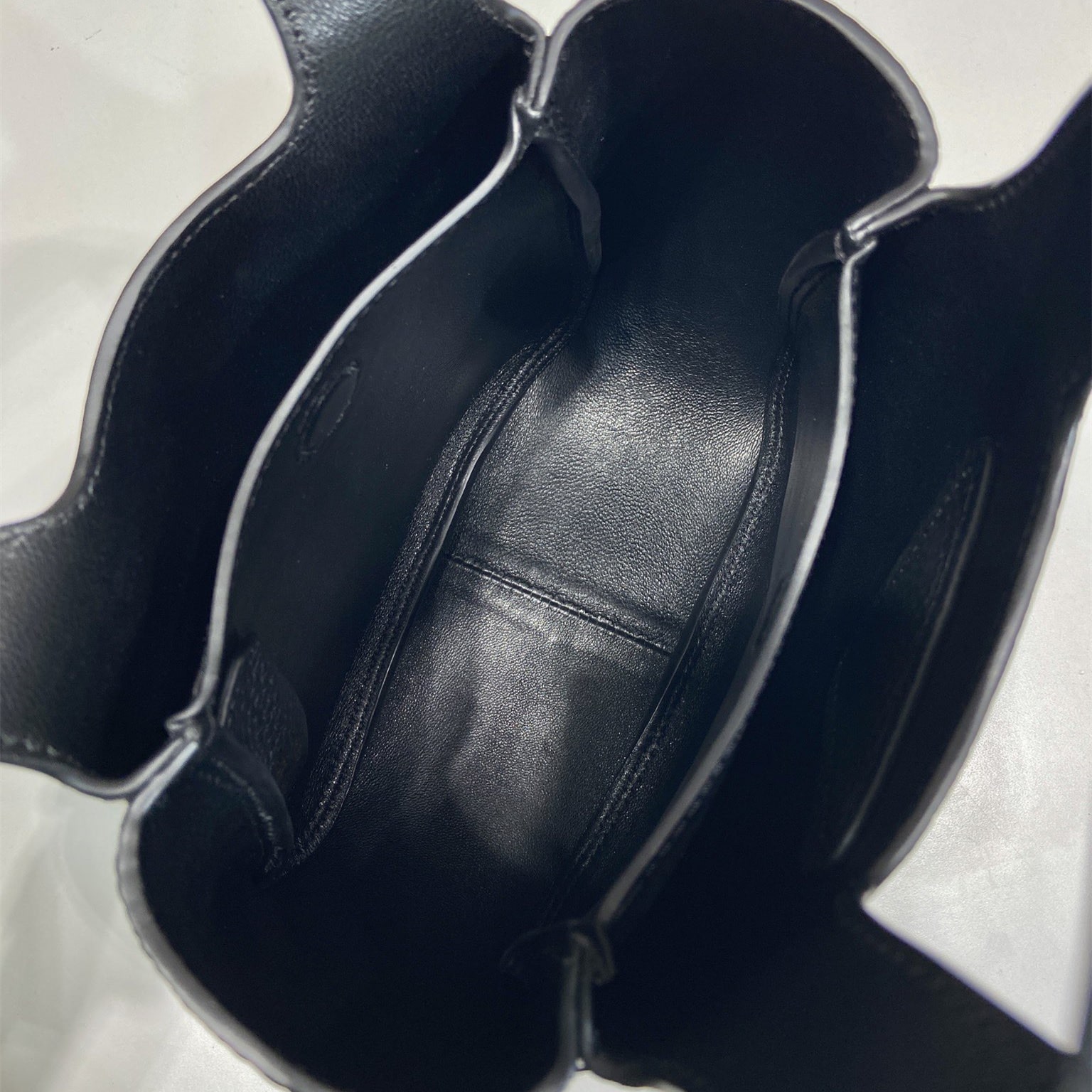 Prada 普拉達 Leather Goods
