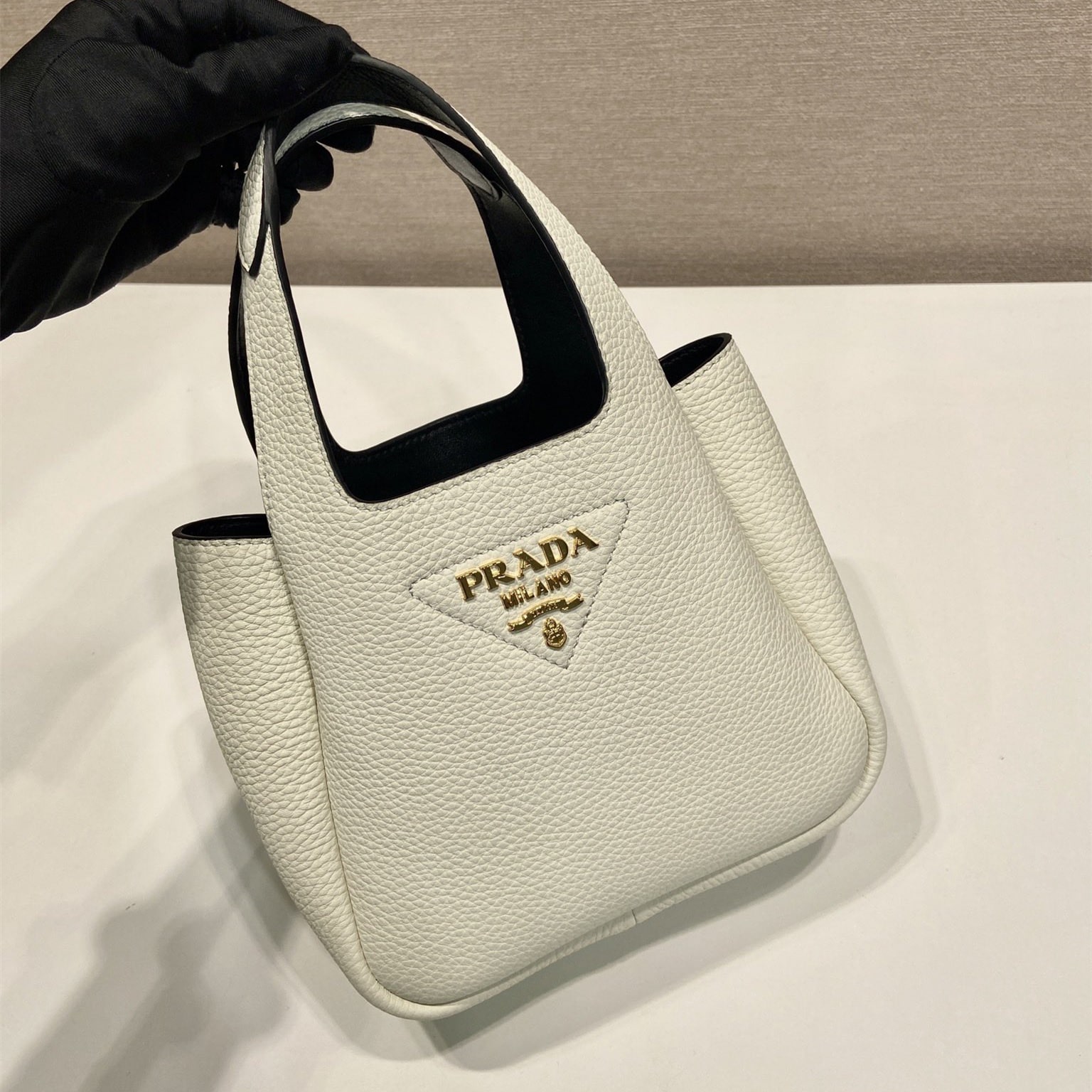 Prada 普拉達 Leather Goods