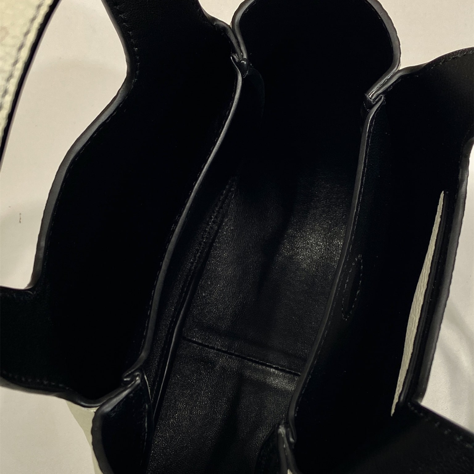 Prada 普拉達 Leather Goods