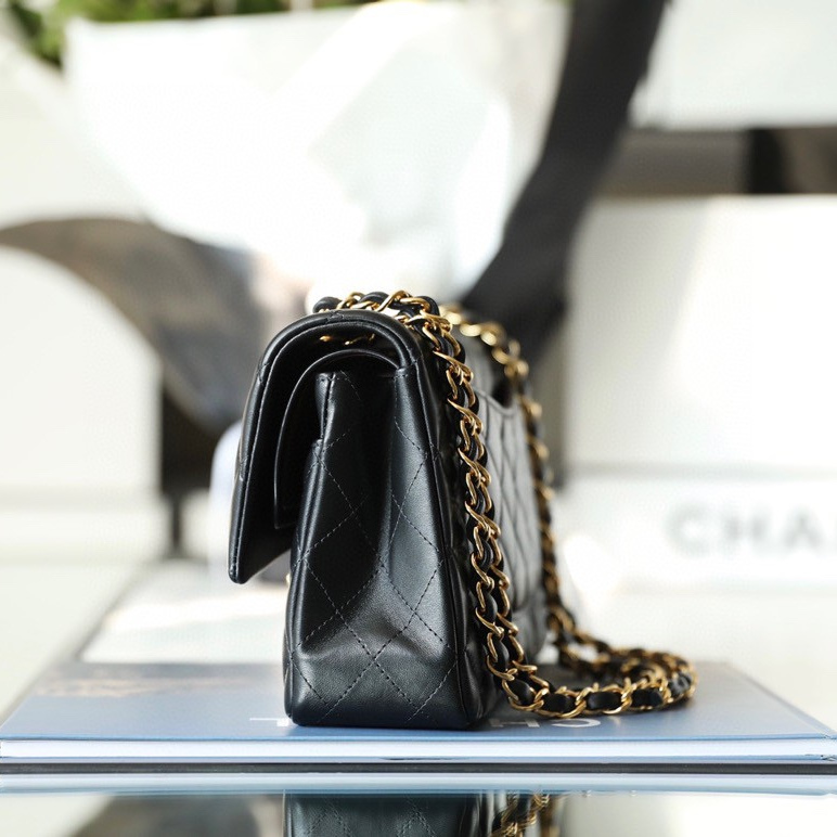 Chanel 香奈兒 Leather Goods