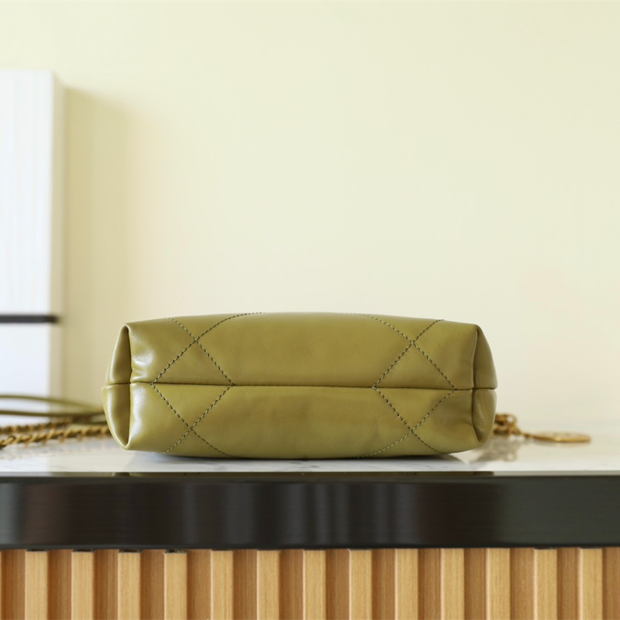 Chanel 香奈兒 Leather Goods