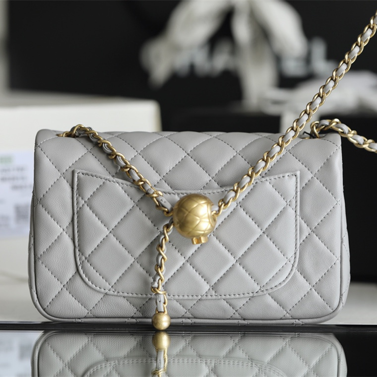 Chanel 香奈兒 Leather Goods
