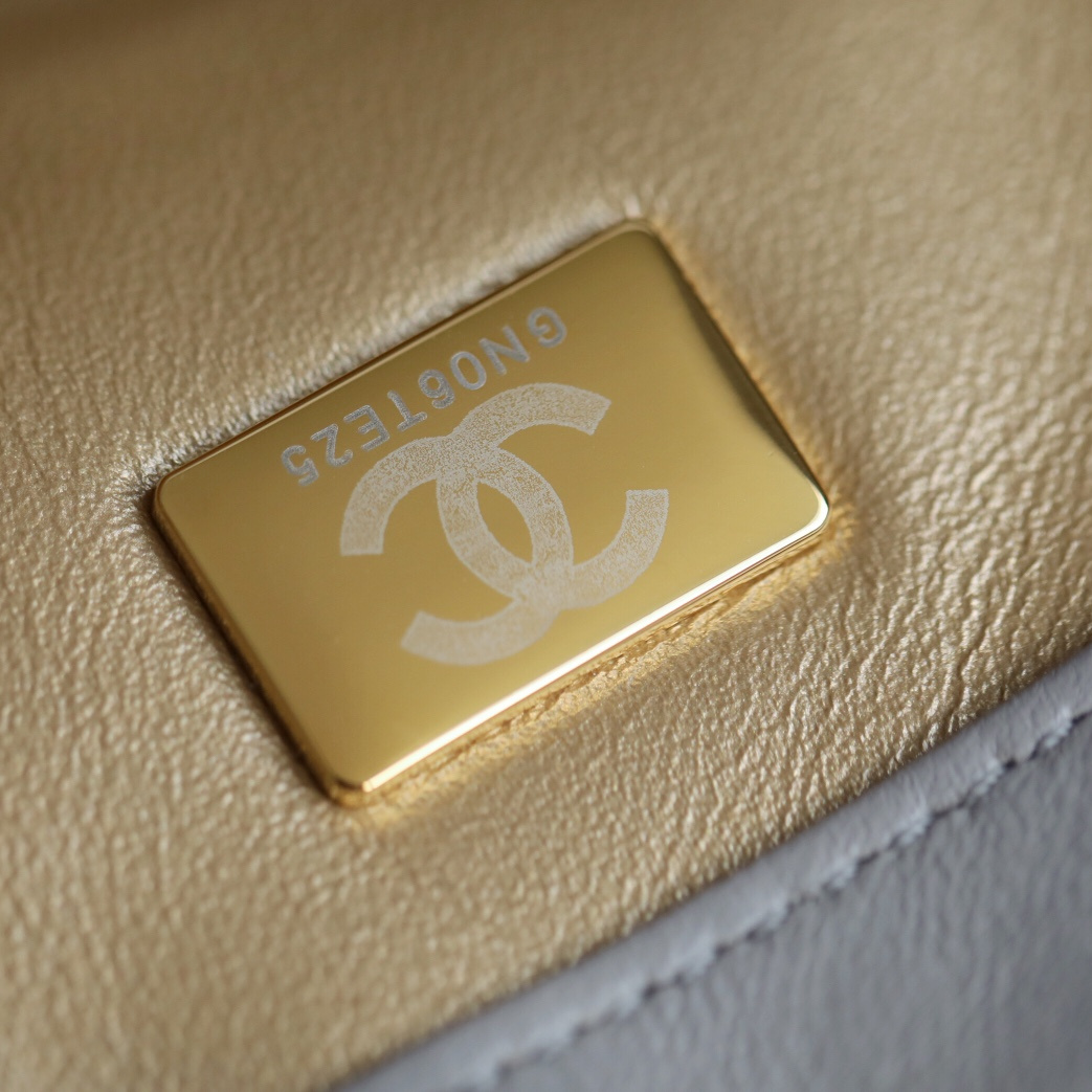 Chanel 香奈兒 Leather Goods