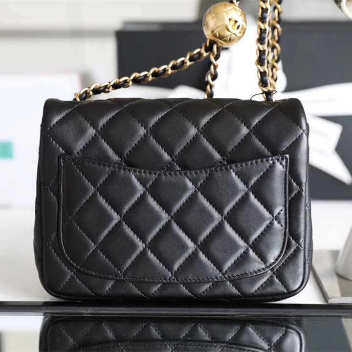 Chanel 香奈兒 Leather Goods